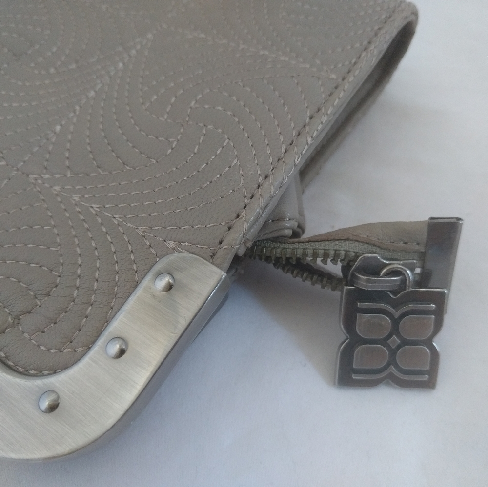 BCBGMAXAZRIA Bcbg Maxazria Clutch - Picture 8 of 8